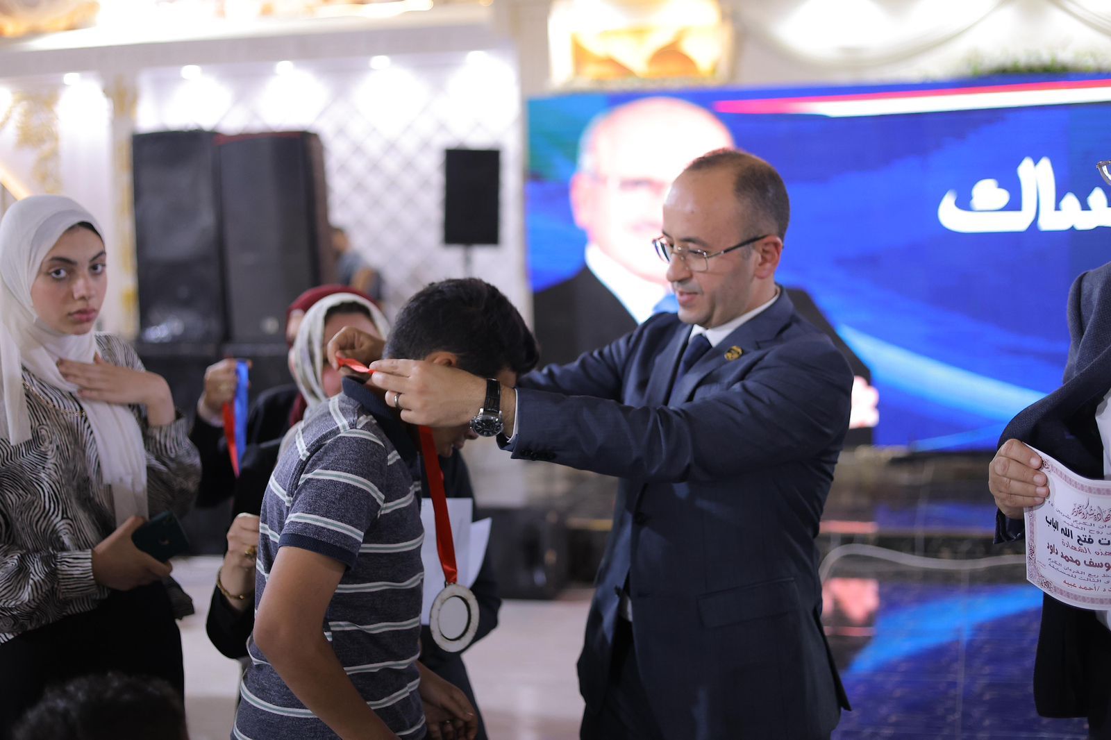 4d8387eb05.jpg