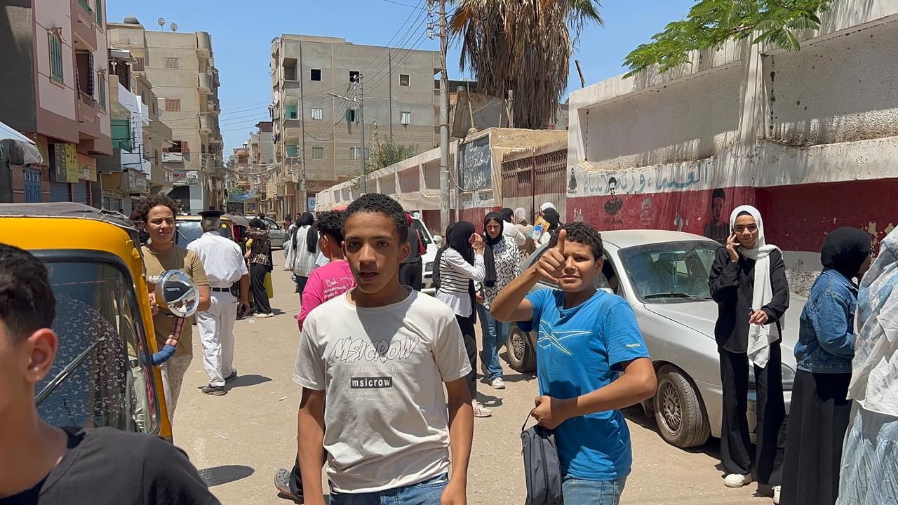 سعادة طلاب الشهادة الاعدادية سعادة طلاب الشهادة الاعدادية