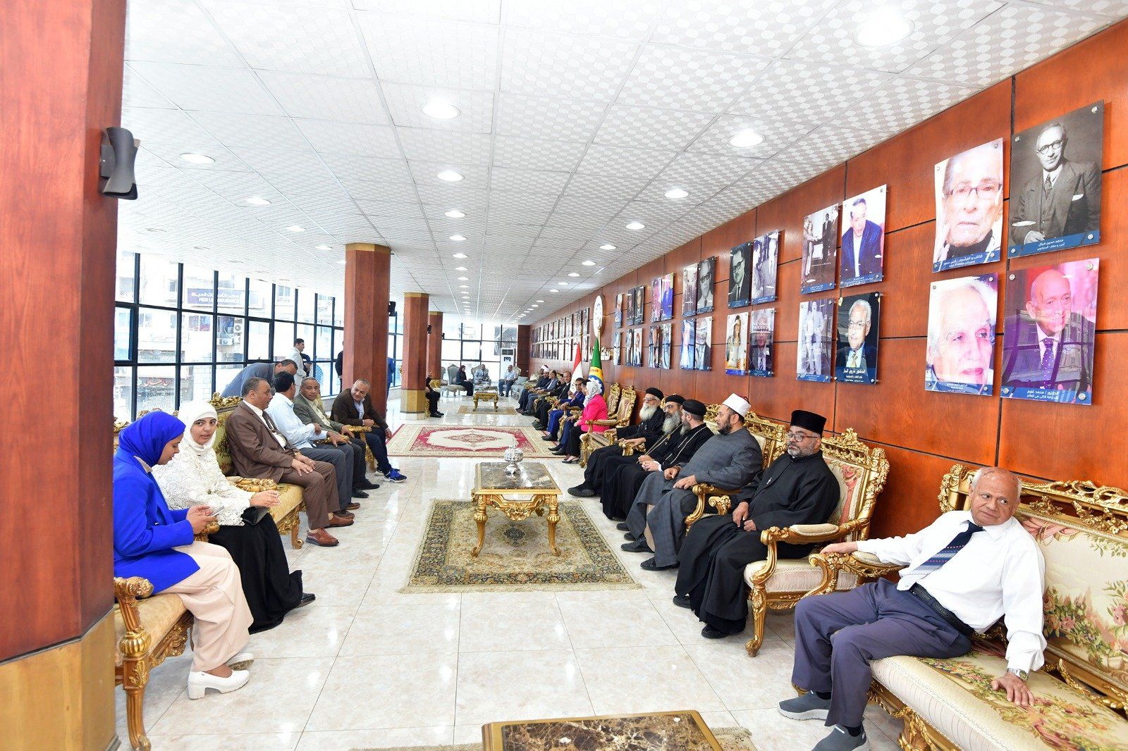 جانب من اللقاء (1) جانب من اللقاء (1)