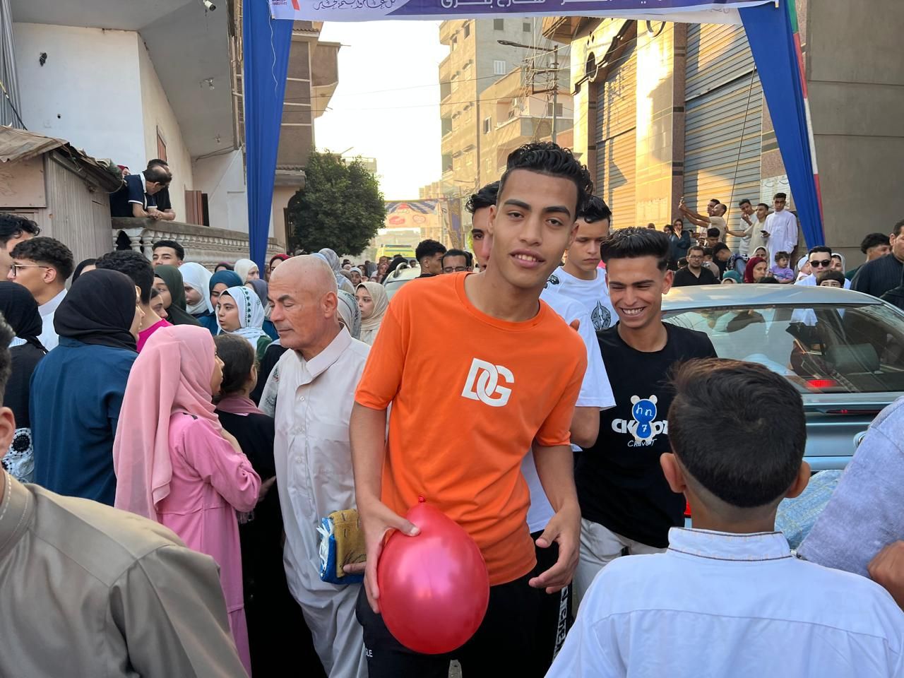 مشاركة الشباب في الاحتفال بعيد الاضحي مشاركة الشباب في الاحتفال بعيد الاضحي