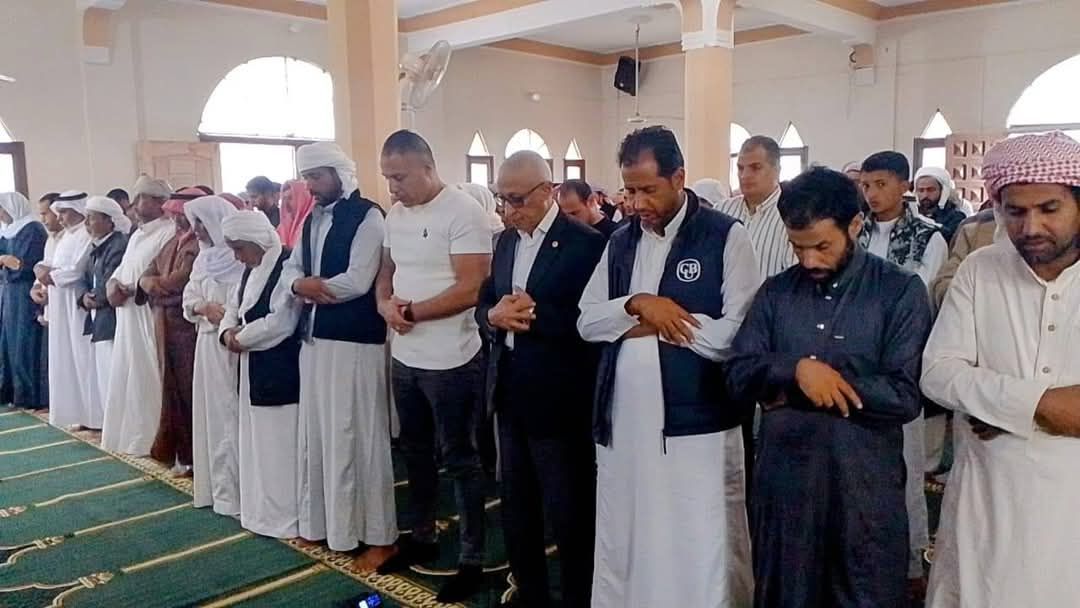 محافظ شمال سيناء يؤدي صلاة عيد الأضحى في الشيخ زويد (5) محافظ شمال سيناء يؤدي صلاة عيد الأضحى في الشيخ زويد (5)