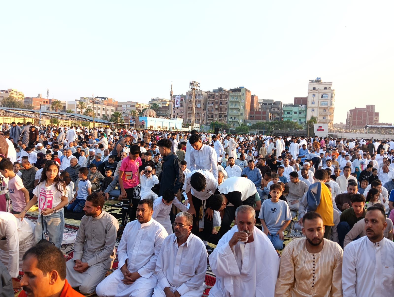 صلاة العيد فى الإسماعيلية (7) صلاة العيد فى الإسماعيلية (7)
