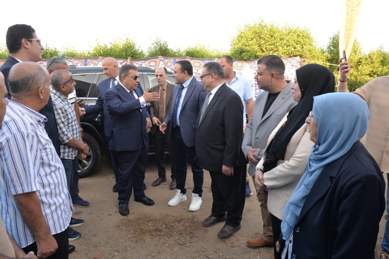 محافظ الدقهلية يشهد ذبح 65 رأس أضاحى (8) محافظ الدقهلية يشهد ذبح 65 رأس أضاحى (8)