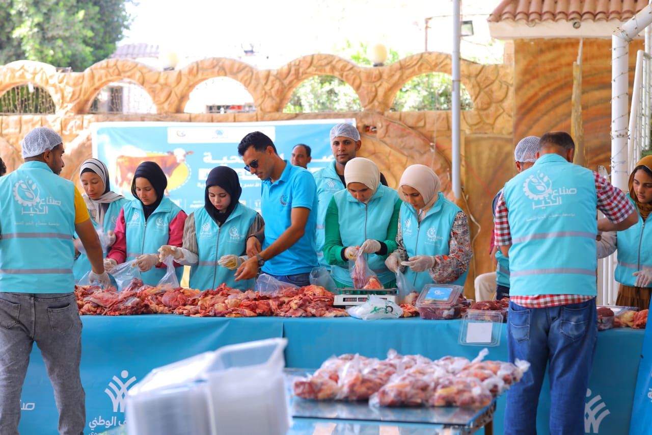 صناع الخير عضو التحالف الوطني ينشر بهجة عيد الأضحى بين الأسر الأولى بالرعاية (3) صناع الخير عضو التحالف الوطني ينشر بهجة عيد الأضحى بين الأسر الأولى بالرعاية (3)
