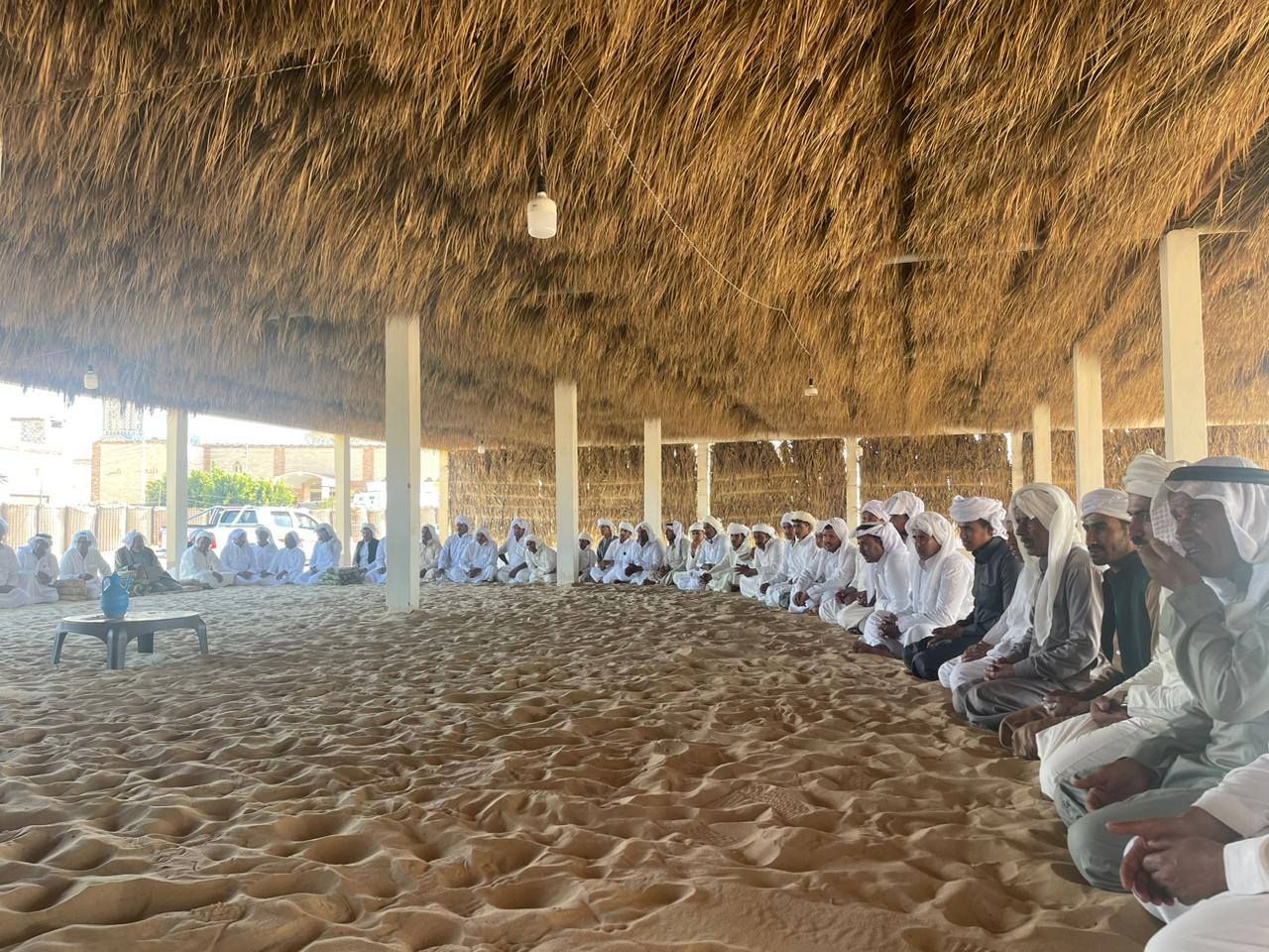 اهالي قرية الروضة يواصلون الاحتفال بالعيد اهالي قرية الروضة يواصلون الاحتفال بالعيد