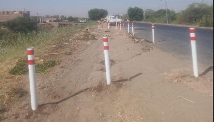 انفصال جزئي بالطبان الترابي بطريق «إسنا - الأقصر».. وتدخل عاجل من النقل