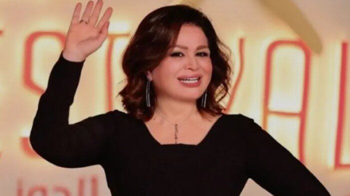 «ما أحلاكي يا مصر».. إلهام شاهين تطل على جمهورها من الساحل الشمالي