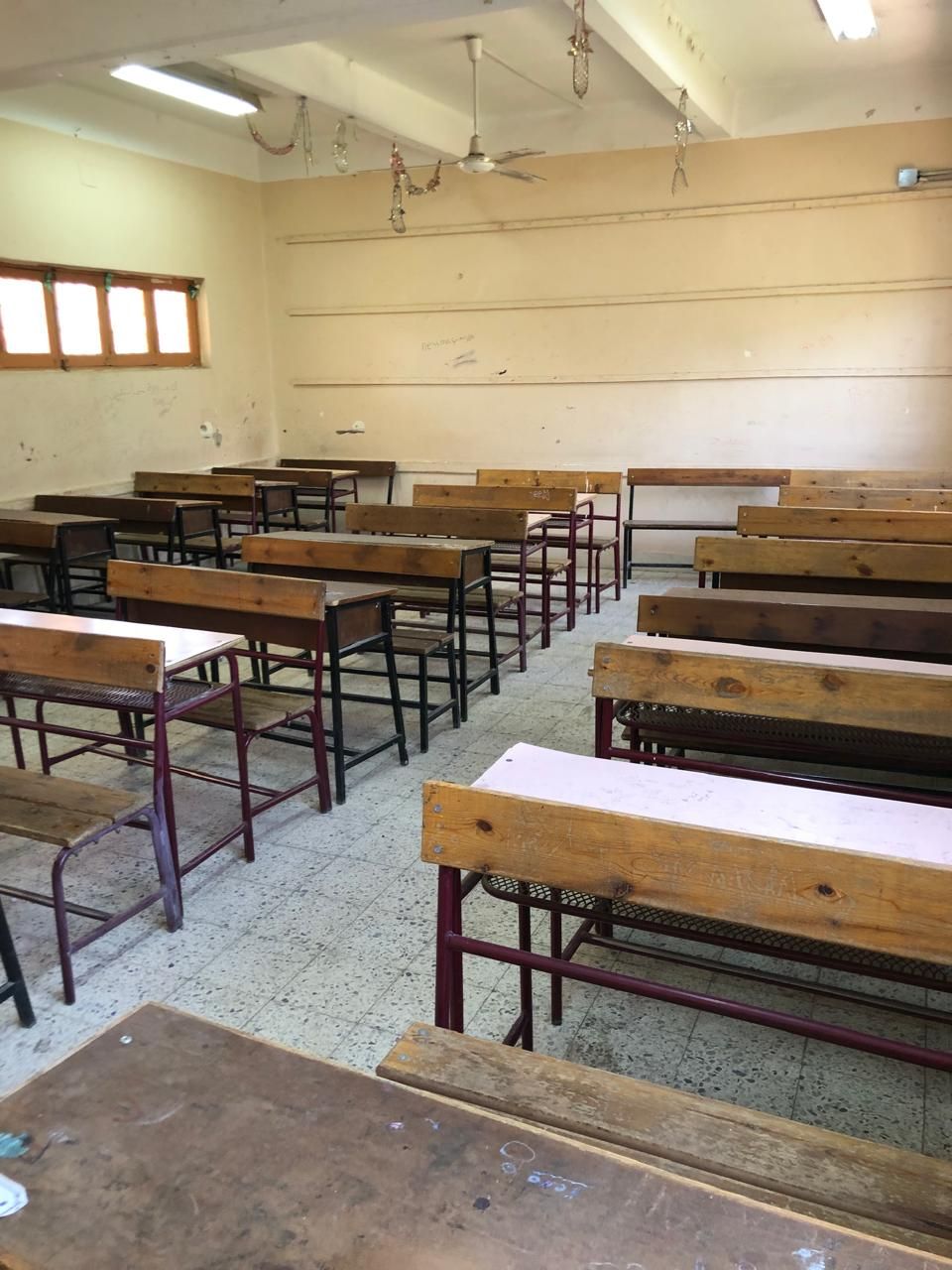 تجهيز لجان إمتحانات الثانوية العامة ودعم 6498 طالب وطالبة تجهيز لجان إمتحانات الثانوية العامة ودعم 6498 طالب وطالبة
