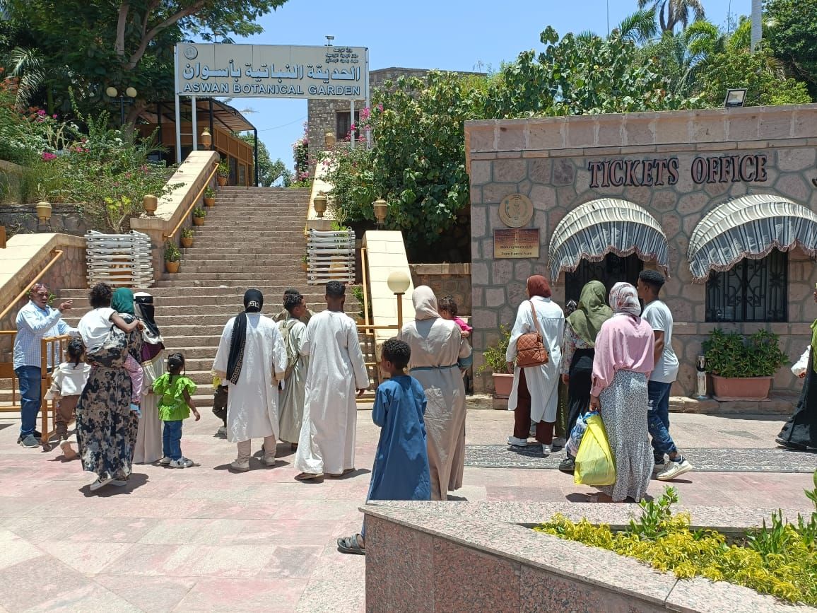 زيارة المصريين للحديقة خلال العيد زيارة المصريين للحديقة خلال العيد