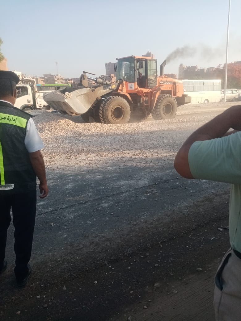 أثناء رفع وتجنيب الحمولة أثناء رفع وتجنيب الحمولة