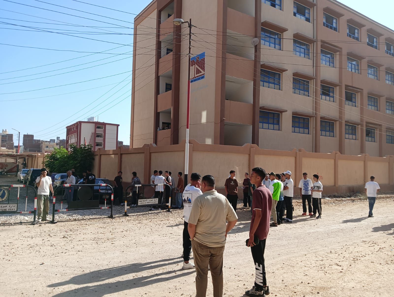 توافد الطلاب