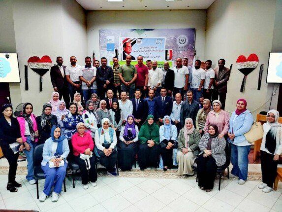 بمشاركة ٧ أحزاب بالإسماعيلية.. بدء فعاليات البرنامج التدريبي 