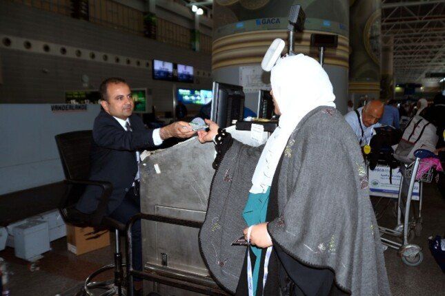 اليوم.. مصر للطيران تنظم 21 رحلة جوية لعودة حجاج بيت الله الحرام