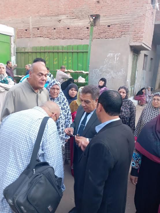 محافظ الدقهلية يستمع لشكاوى المواطنين محافظ الدقهلية يستمع لشكاوى المواطنين