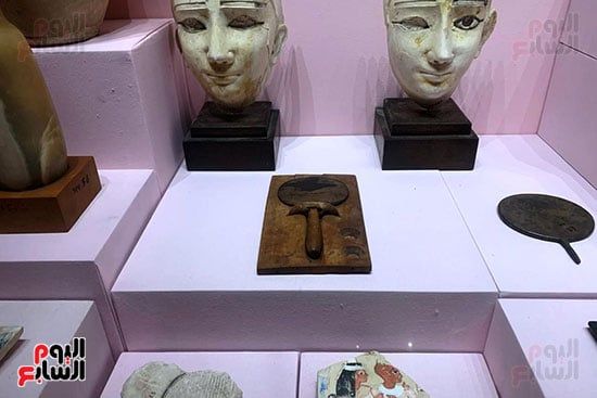 قطع أثرية خاصة بمستحضرات التجميل قطع أثرية خاصة بمستحضرات التجميل