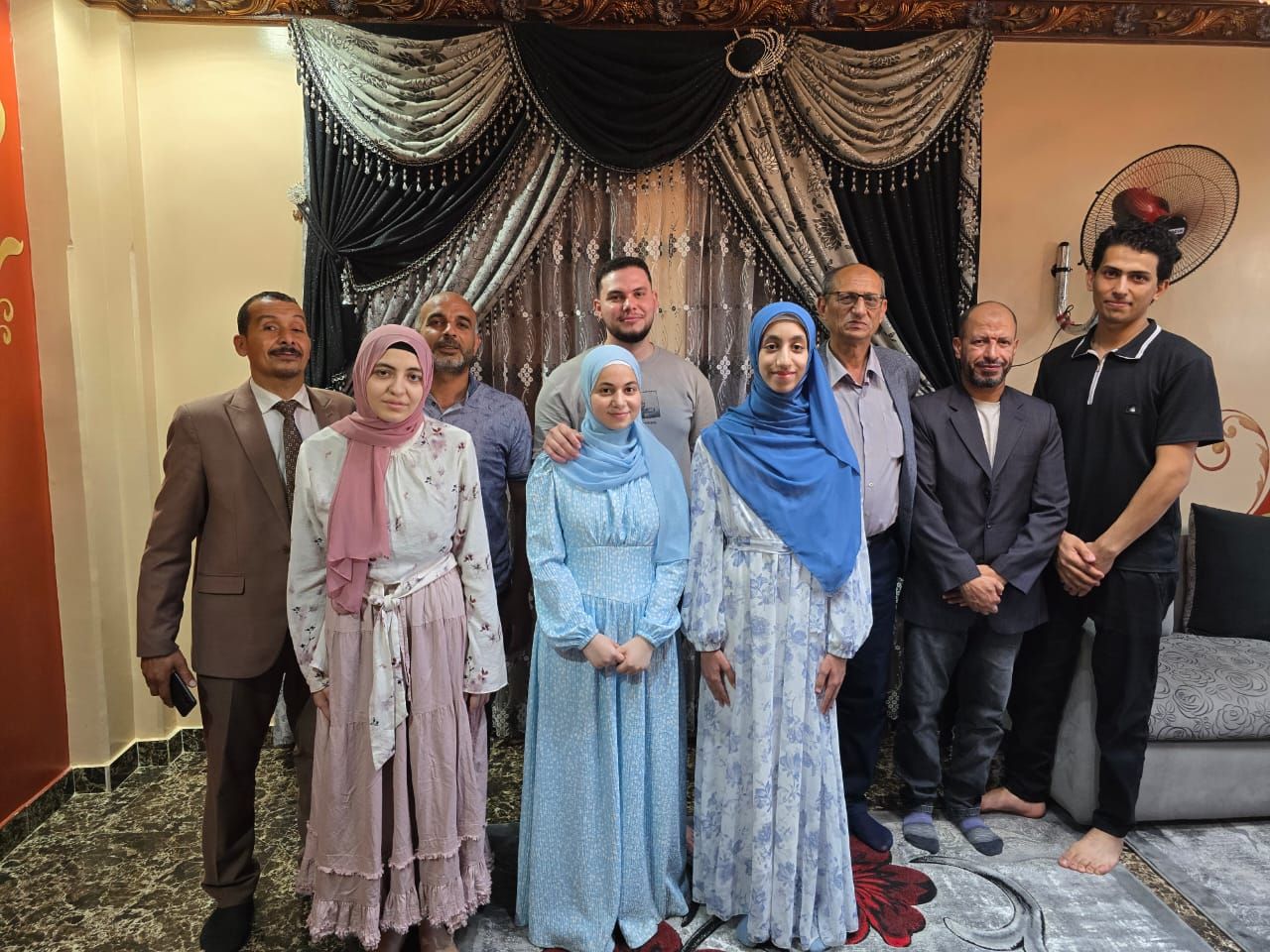 طالبات قرية العطوي يحتفلن بنتيجة الشهادة الاعدادية بدمياط طالبات قرية العطوي يحتفلن بنتيجة الشهادة الاعدادية بدمياط