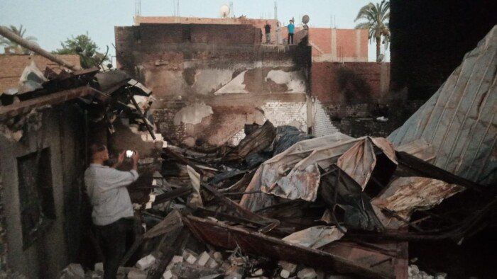 لكشف ملابسات الحادث.. محافظ أسيوط يحيل واقعة حريق مخزن زيوت مستعملة بالفتح للنيابة العامة