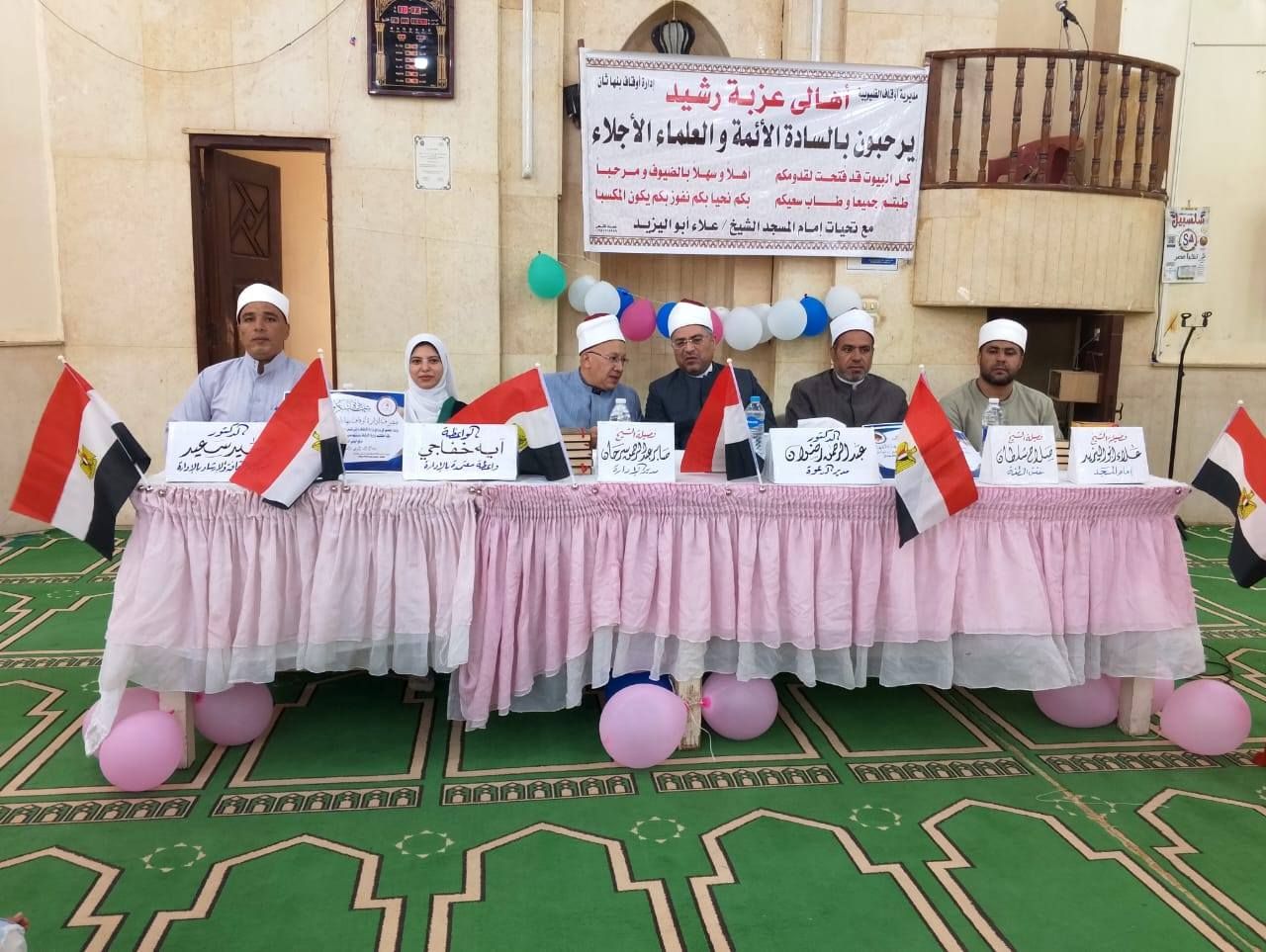 جانب من لقاءات البرنامج جانب من لقاءات البرنامج
