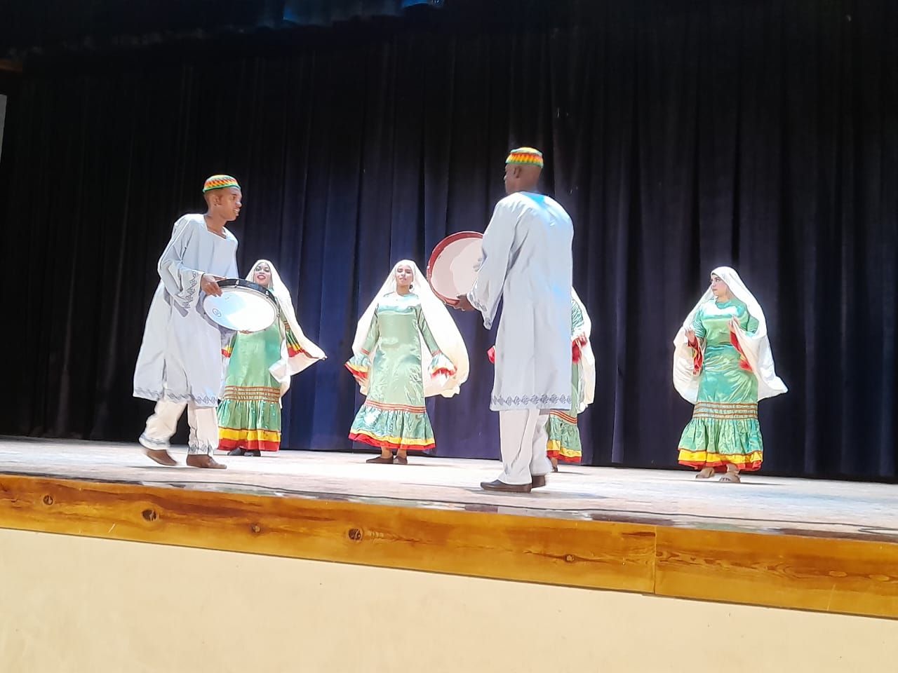عروض فنية عروض فنية