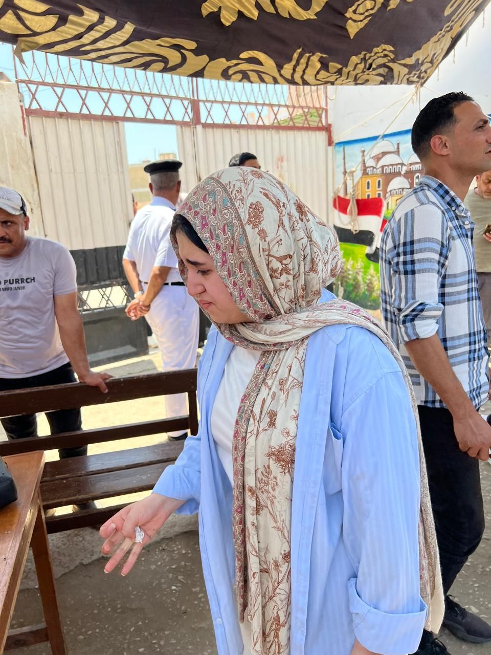 بكاء طالبة ثانوية عامة بالدقهلية بكاء طالبة ثانوية عامة بالدقهلية