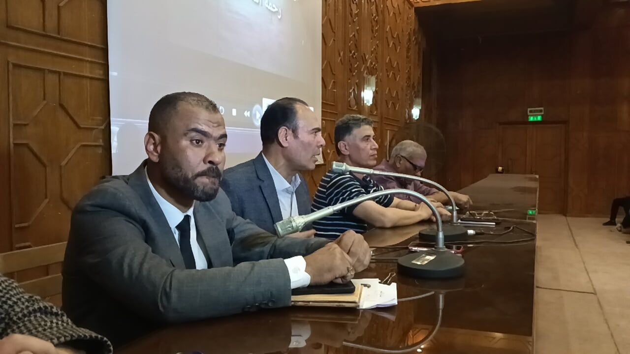 المنصة المنصة
