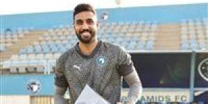 رسمياً..
      أحمد
      الشناوي
      يعلن
      تجديد
      عقده
      مع
      بيراميدز
      لمدة
      4
      مواسم - تكنو بلس