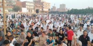 آلاف
      المواطنين
      يؤدون
      صلاة
      عيد
      الأضحى
      المبارك
      بالساحة
      الشعبية
      في
      الشرقية - تكنو بلس