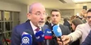 الصفدي:
      الموقف
      العربي
      يطالب
      بوقف
      العدوان
      وعودة
      مفاوضات
      نووي
      إيران - تكنو بلس