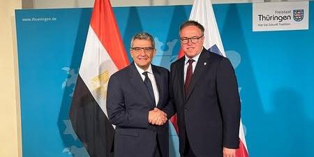 سفير
      مصر
      في
      برلين
      يبحث
      فرص
      انتقال
      العمالة
      المصرية
      إلى
      ولاية
      تورينجيا
      الألمانية - تكنو بلس