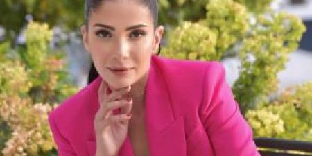 أول
      تعليق
      من
      منى
      زكي
      بعد
      فوزها
      بجائزة
      أفضل
      ممثلة - تكنو بلس