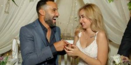 بعد
      الفيديو
      المثير
      للجدل
      مع
      هنا
      زاهد
      ..
      أحمد
      فهمي
      يوضح - تكنو بلس