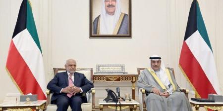 الكويت..
      ولي
      العهد
      يستقبل
      رئيس
      وأعضاء
      مجلس
      أمناء
      المنظمة
      الإسلامية
      للعلوم
      الطبية - تكنو بلس