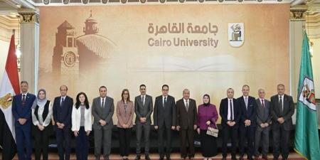 جامعة
القاهرة
تضع
اللمسات
النهائية
لخطة
2025-2030
نحو
جامعة
ذكية - تكنو بلس