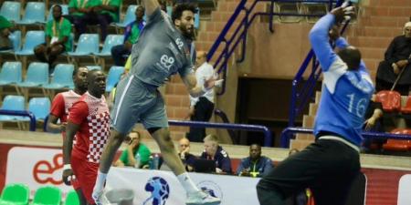 فوز
      ساحق
      للأهلي
      أمام
      فانز
      الكاميروني
      (39-18)
      في
      كأس
      الكؤوس
      الأفريقية
      لكرة
      اليد - تكنو بلس