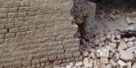 إصابة عاملين سقط عليهما حائط فى مدينة الشيخ زايد