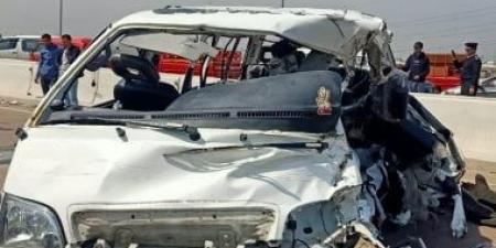 إصابة 7 أشخاص إثر انقلاب ميكروباص بالطريق الإقليمى