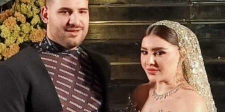 شاهد..
      أول
      صور
      من
      حفل
      زفاف
      المطرب
      الشعبي
      مسلم - تكنو بلس