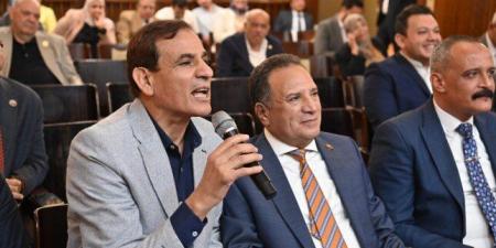 الفردي
      أو
      القائمة
      النسبية..
      برلماني
      يعترض
      على
      مقترح
      تعديل
      قانون
      الانتخابات - تكنو بلس
