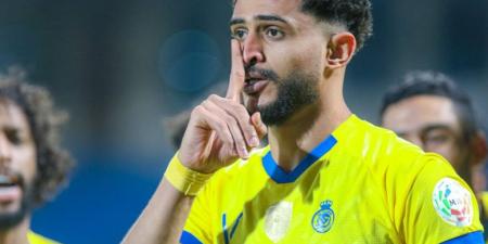 النصر
      يحدد
      60
      مليون
      للتخلي
      عن
      العمري..
      والاتحاد
      يترقب
      في
      صمت - تكنو بلس