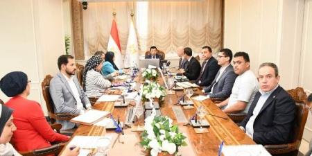 وزير
الشباب
يبحث
إطلاق
حزمة
برامج
وأنشطة
لتنمية
النشء
والتنمية
المتكاملة - تكنو بلس