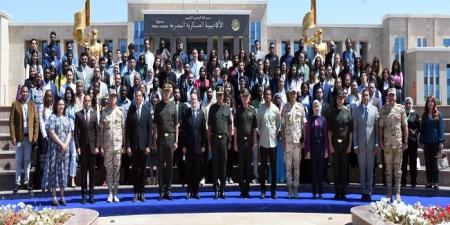 القوات
المسلحة
تنظم
زيارات
ميدانية
لوفد
من
الشباب
المصرى
والأجنبى
لعدد
من
المنشآت
العسكرية
  - تكنو بلس