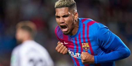 برشلونة
      يرفض
      رحيل
      أراوخو
      في
      الصيف - تكنو بلس