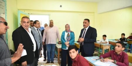 محافظ
مطروح
يتفقد
إنطلاق
ماراثون
امتحانات
الشهادة
الإعدادية - تكنو بلس