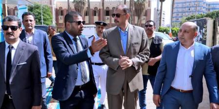 محافظ
سوهاج
يفتتح
منفذ
"حياة
كريمة"
لبيع
اللحوم
والسلع
الغذائية - تكنو بلس