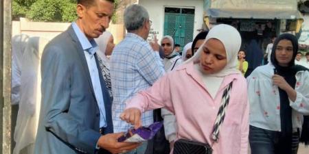 مبادرة
      "الشوكولاتة"
      لتخفيف
      التوتر
      لطلاب
      الشهادة
      الإعدادية
      بإدارة
      إطسا
      التعليمية
      بالفيوم - تكنو بلس