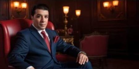 مصطفى
كامل
عن
ألبومه
الجديد:
من
أحلى
وأهم
ألبوماتي - تكنو بلس