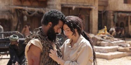 محمد
رمضان
ينتهي
من
تصوير
٩٠٪
من
مشاهده
فى
فيلم
"أسد" - تكنو بلس