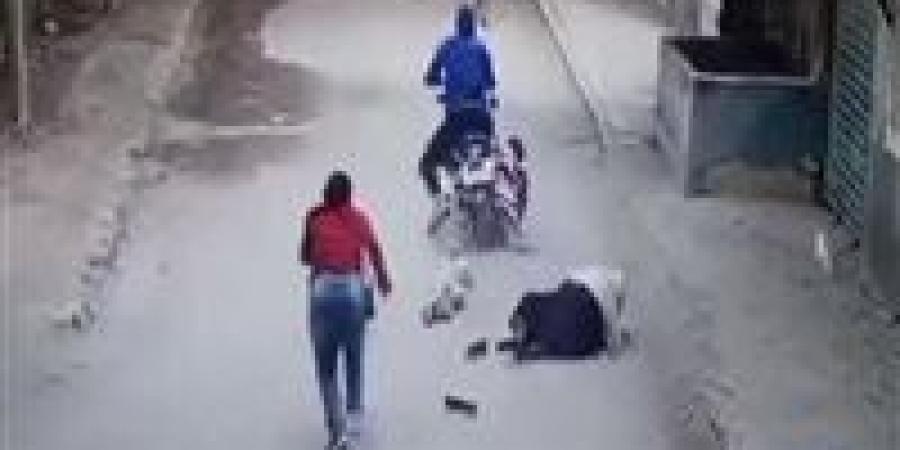 الحقيق
      في
      واقعة
      تعدي
      شاب
      على
      شقيقته
      وسط
      الشارع
      بطنطا - تكنو بلس