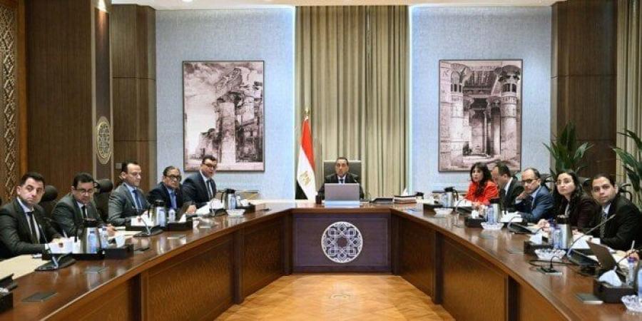 رئيس
      الوزراء
      يتابع
      مع
      وزير
      الإسكان
      الموقف
      التنفيذي
      للمشروعات - تكنو بلس