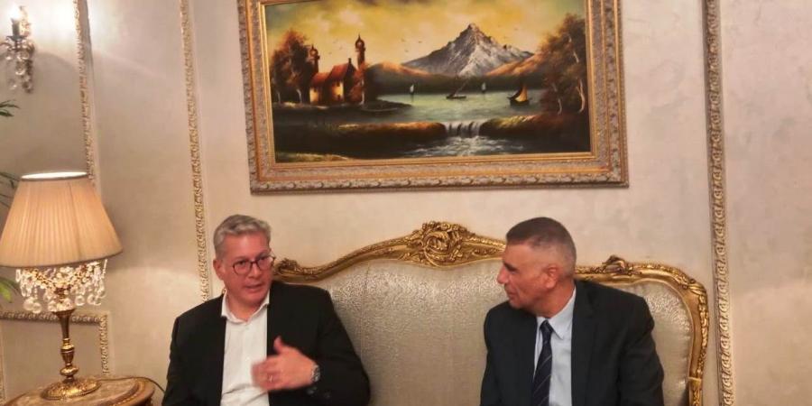 وزير
البترول
يفتتح
مشروع
اعادة
بناء
وتطوير
منازل
و
وحدات
غاز - تكنو بلس